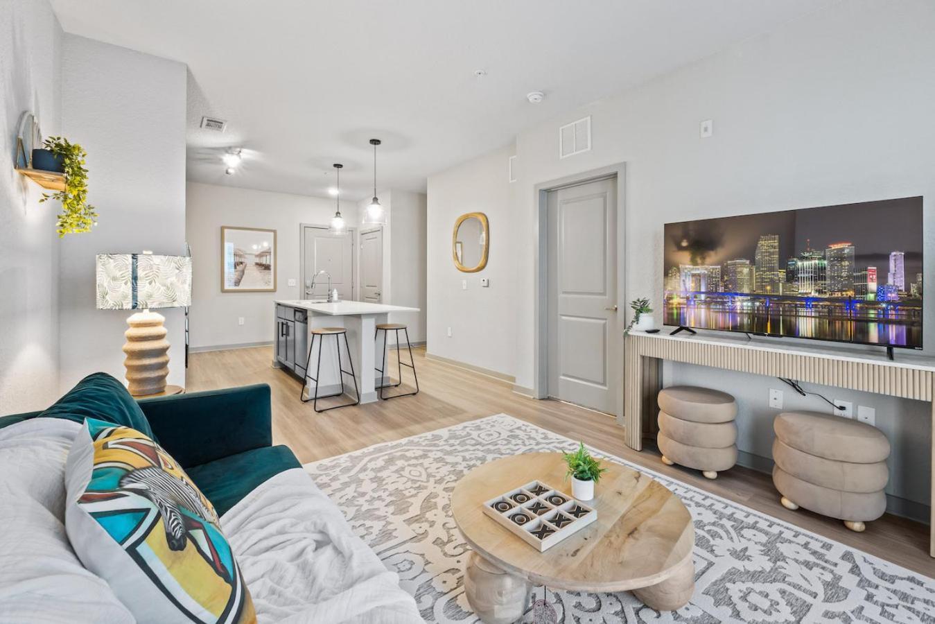 Tropical Field 1 Bed In Downtown With Free Parking Apartment St. Petersburg Exterior photo